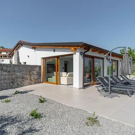 Rosemary Trieste Hermes Art *