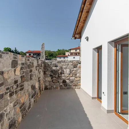 Rosemary Trieste Hermes Art *