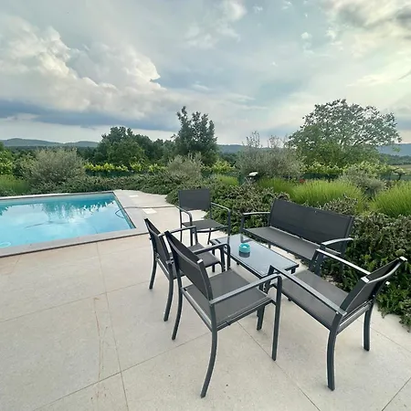 Rosemary Hermes Art With Private Pool Вилла Сезана